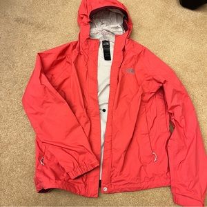 North Face Women lightweight rain jacket pink/salmon size large, like new
